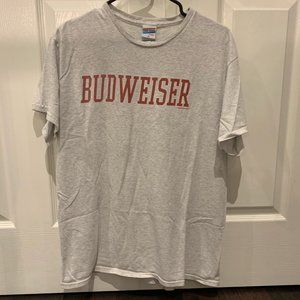 Brand: Junk Food Size: M Colour white/grey